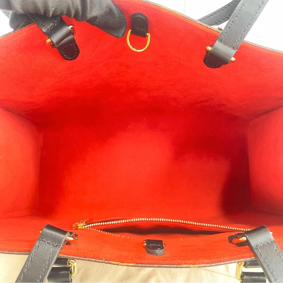 Louis Vuitton Monogram Fornasetti Portrait Print Onthego Tote Bag - Picture 6 of 15